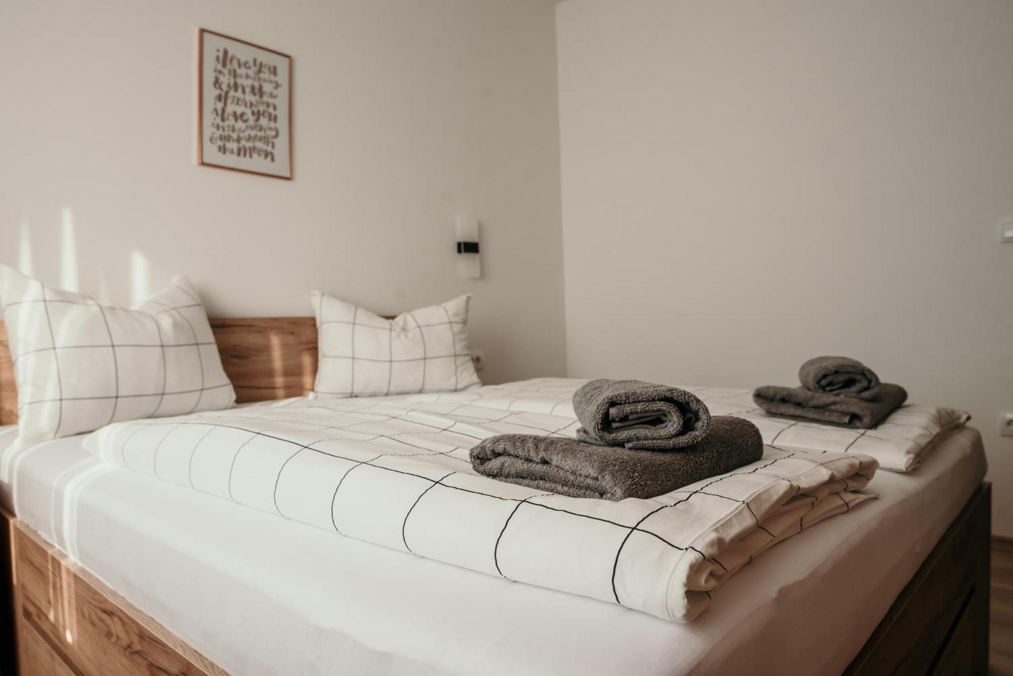 Apartman Krznaric Zupanja Buitenkant foto