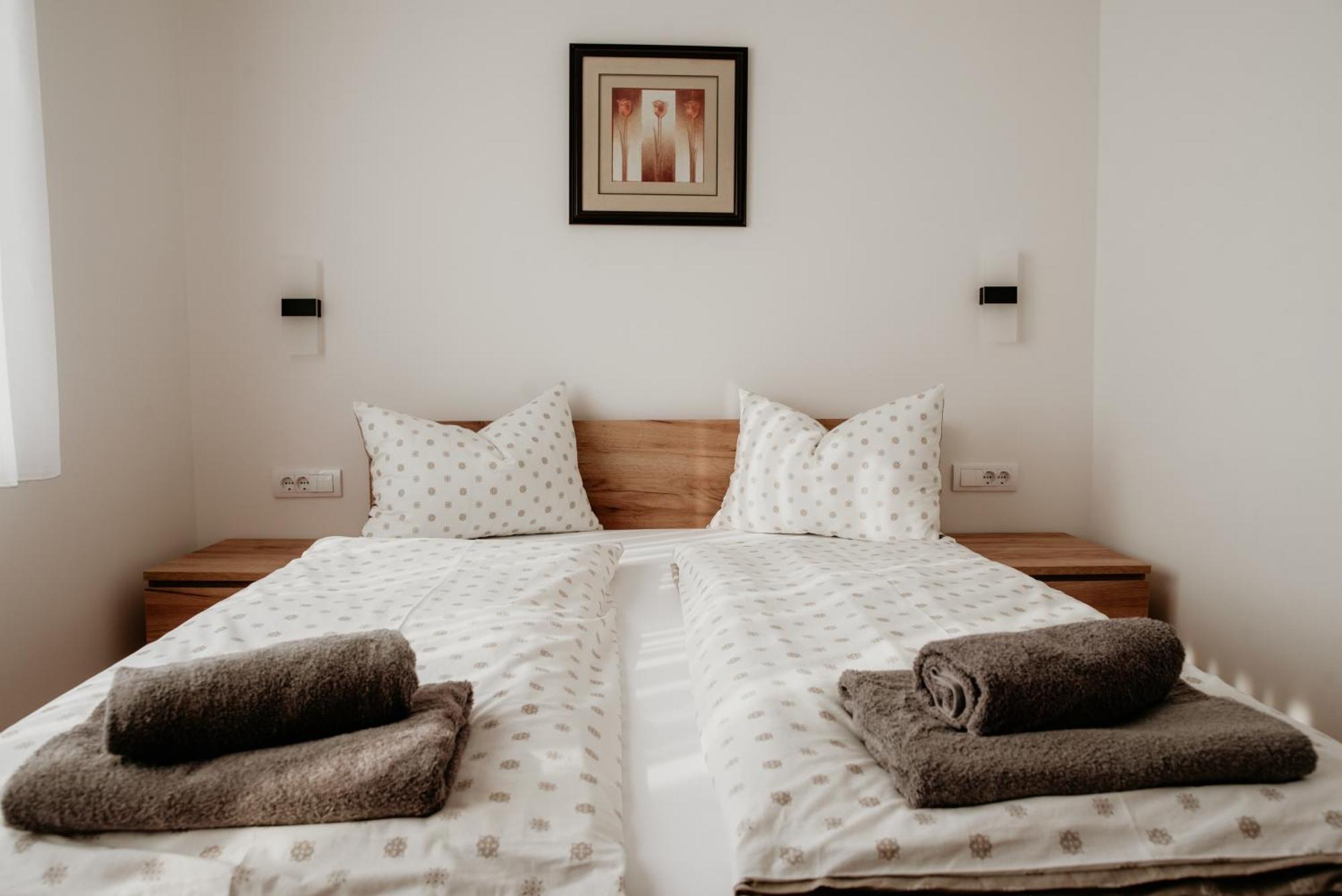 Apartman Krznaric Zupanja Buitenkant foto